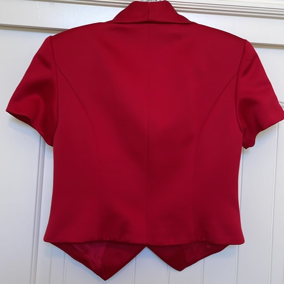 Vintage “Black Tie” Oleg Cassini 3 piece Red Satin Formal Suit - Size 6 - Picture 3 of 15